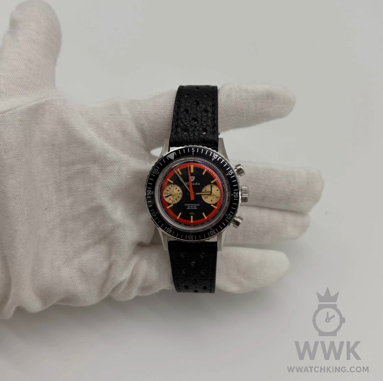 Nivada Grenchen 'ChronoKing Vintage Valjoux 23' | Ref. 32068A10 | Strap | Full Set