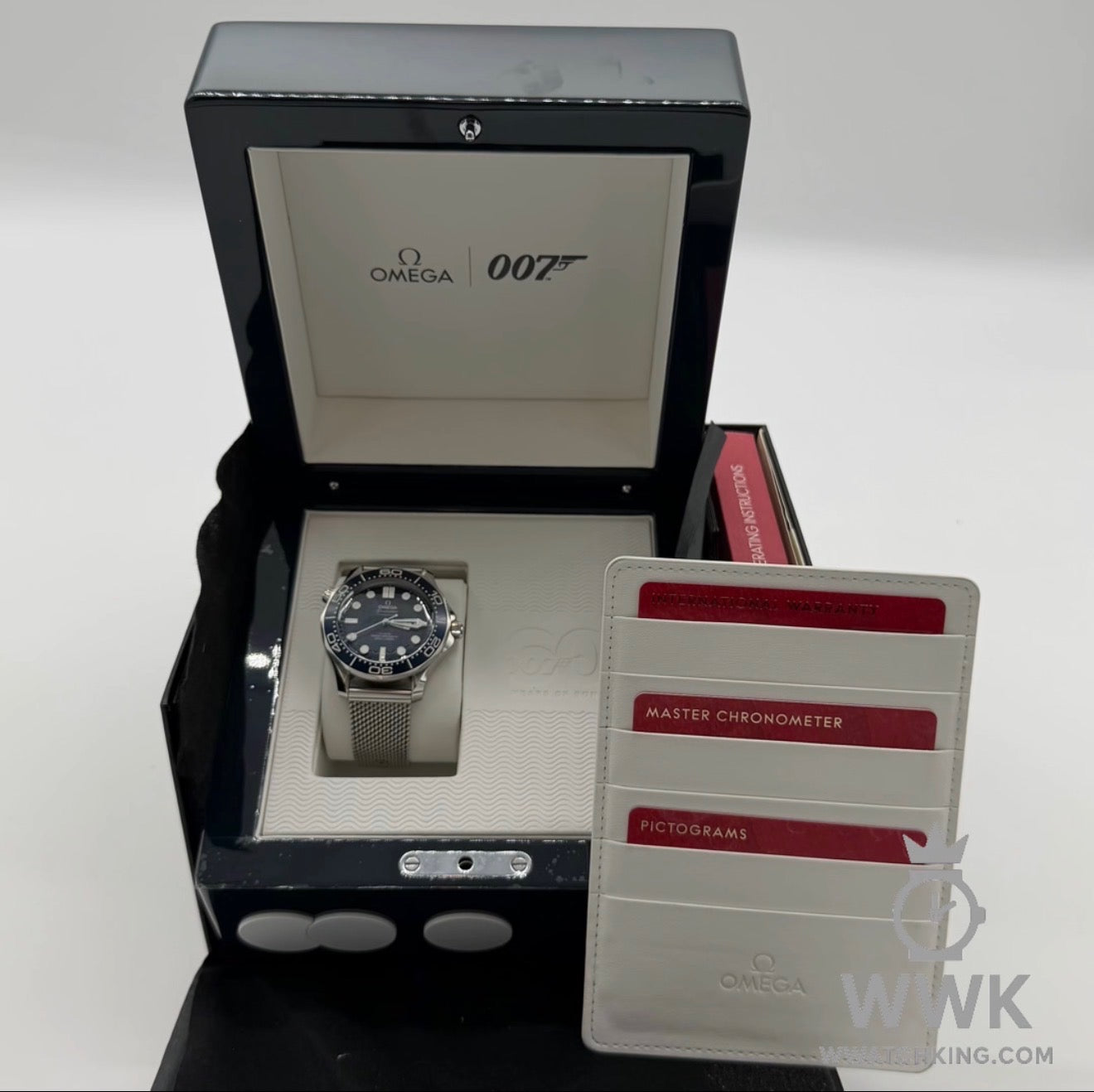 Omega Seamaster 'James Bond 60th Anniversary' | Ref. 210.30.42.20.03.002 | Strap | Full Set