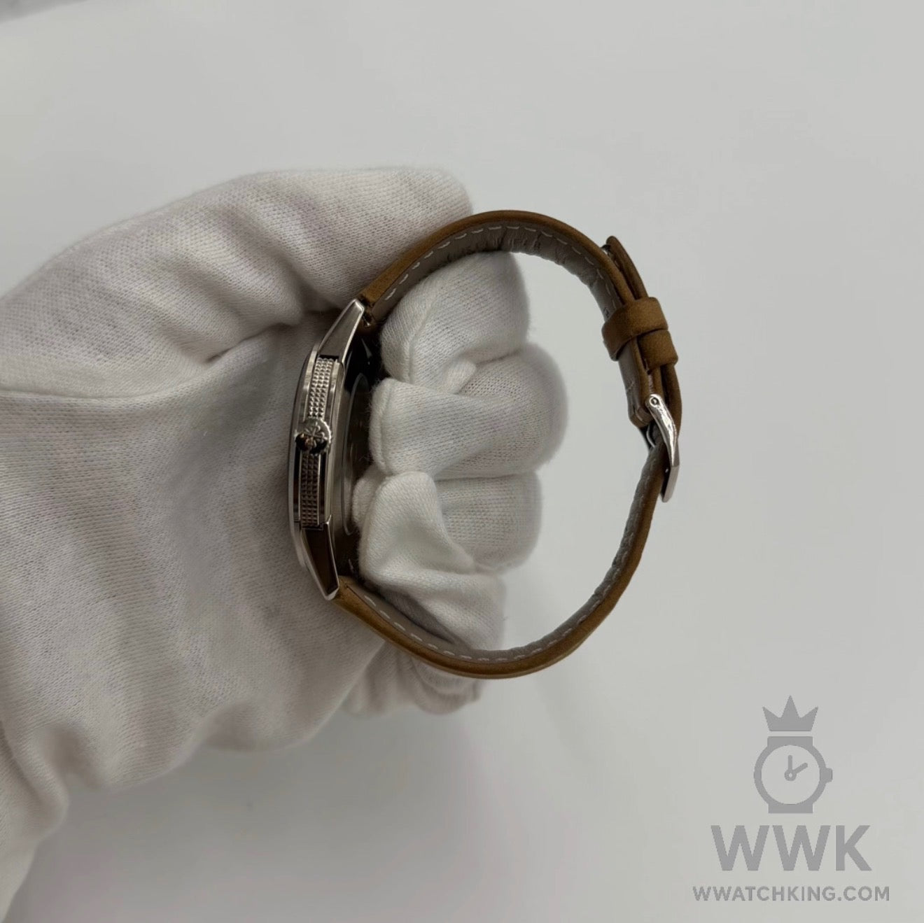 Patek Philippe 'Calatrava' | Ref. 5226G | Calfskin Strap | White Gold | Full Set